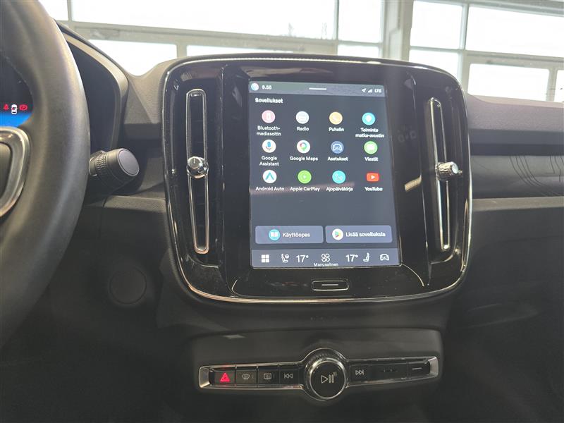 VOLVO C40 2024