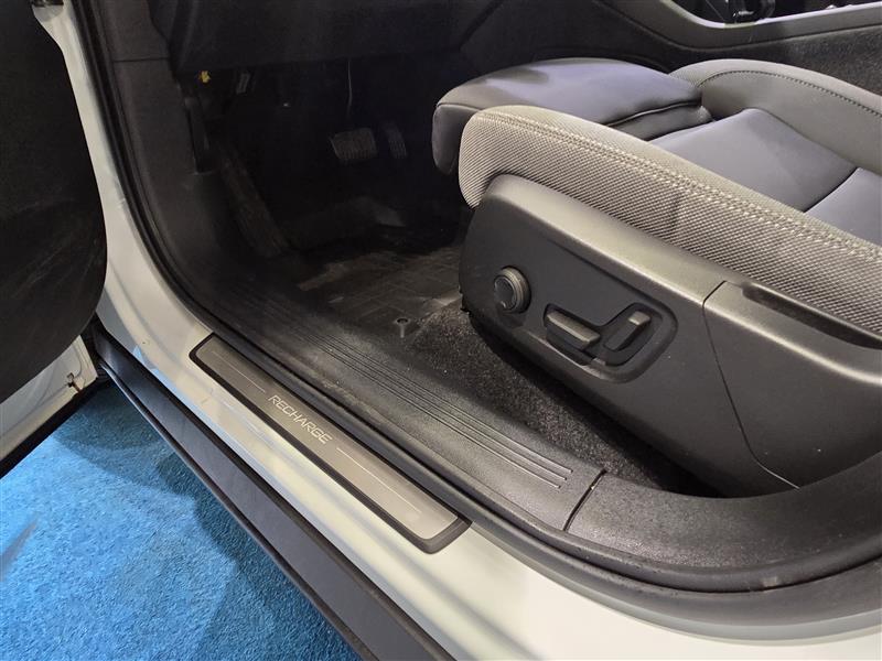 VOLVO C40 2024