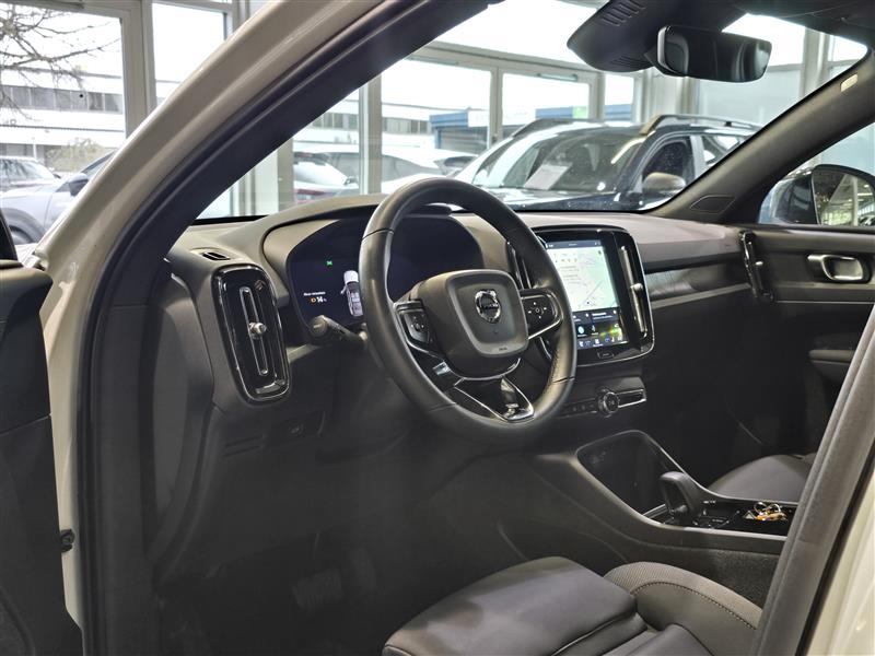 VOLVO C40 2024