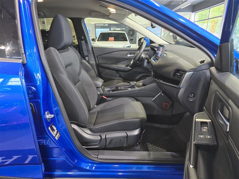 NISSAN Qashqai 2024