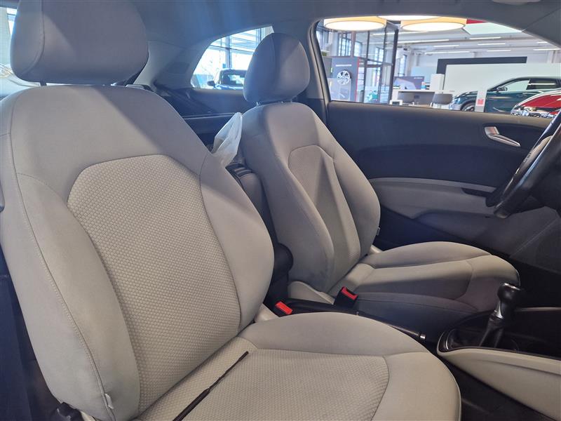 AUDI A1 2011