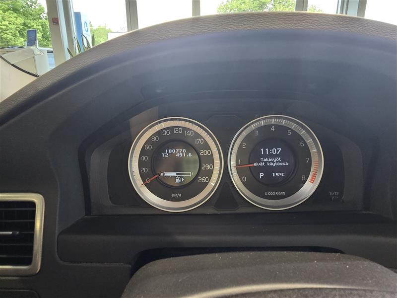 VOLVO S80 2011