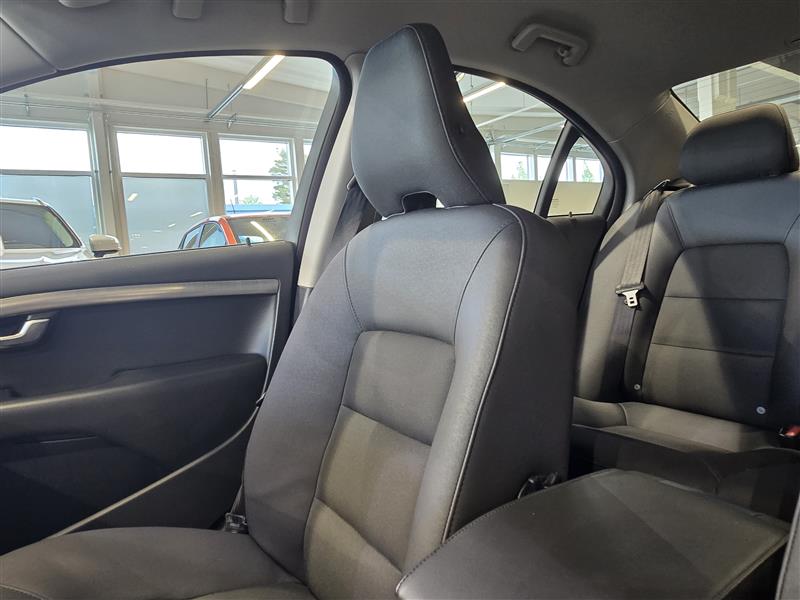 VOLVO S80 2011