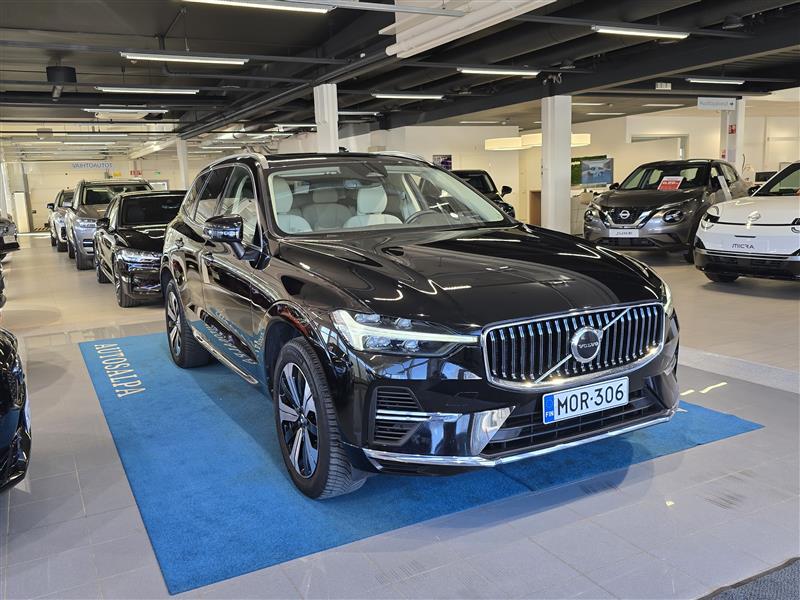 VOLVO XC60 2023