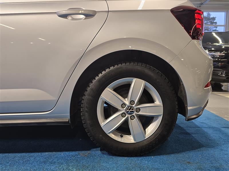 VOLKSWAGEN Polo 2023