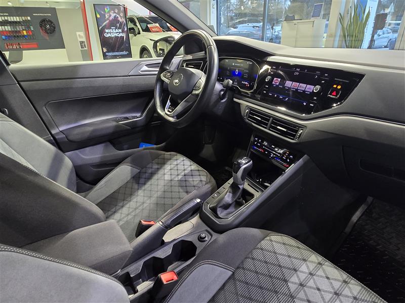 VOLKSWAGEN Polo 2023