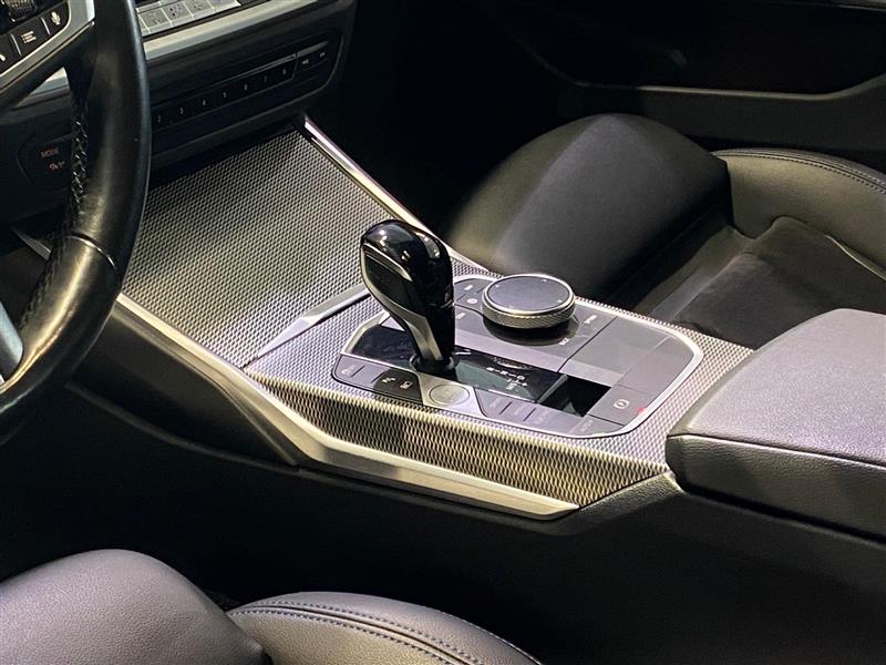 BMW 330 2022