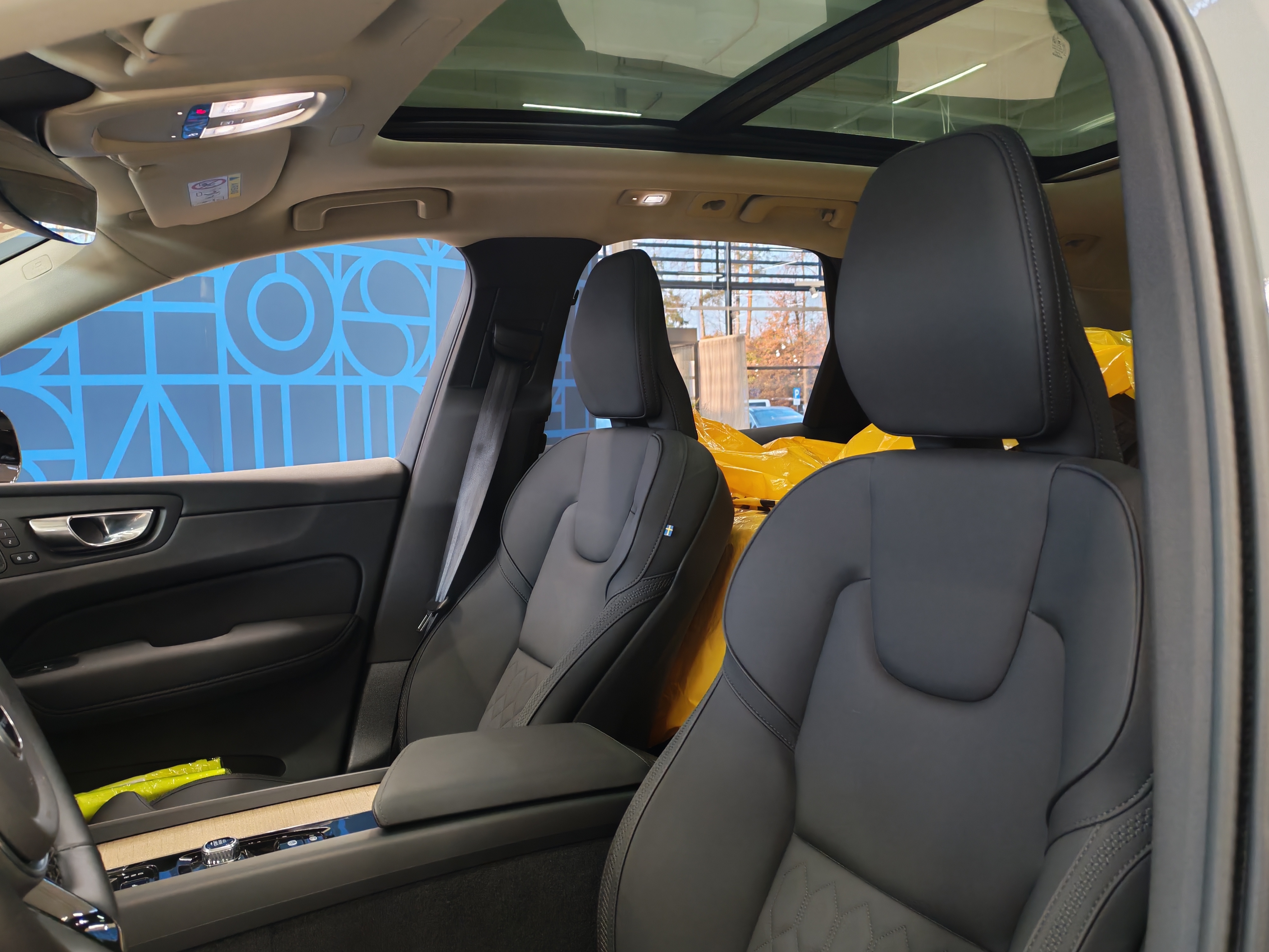 VOLVO XC60 2026