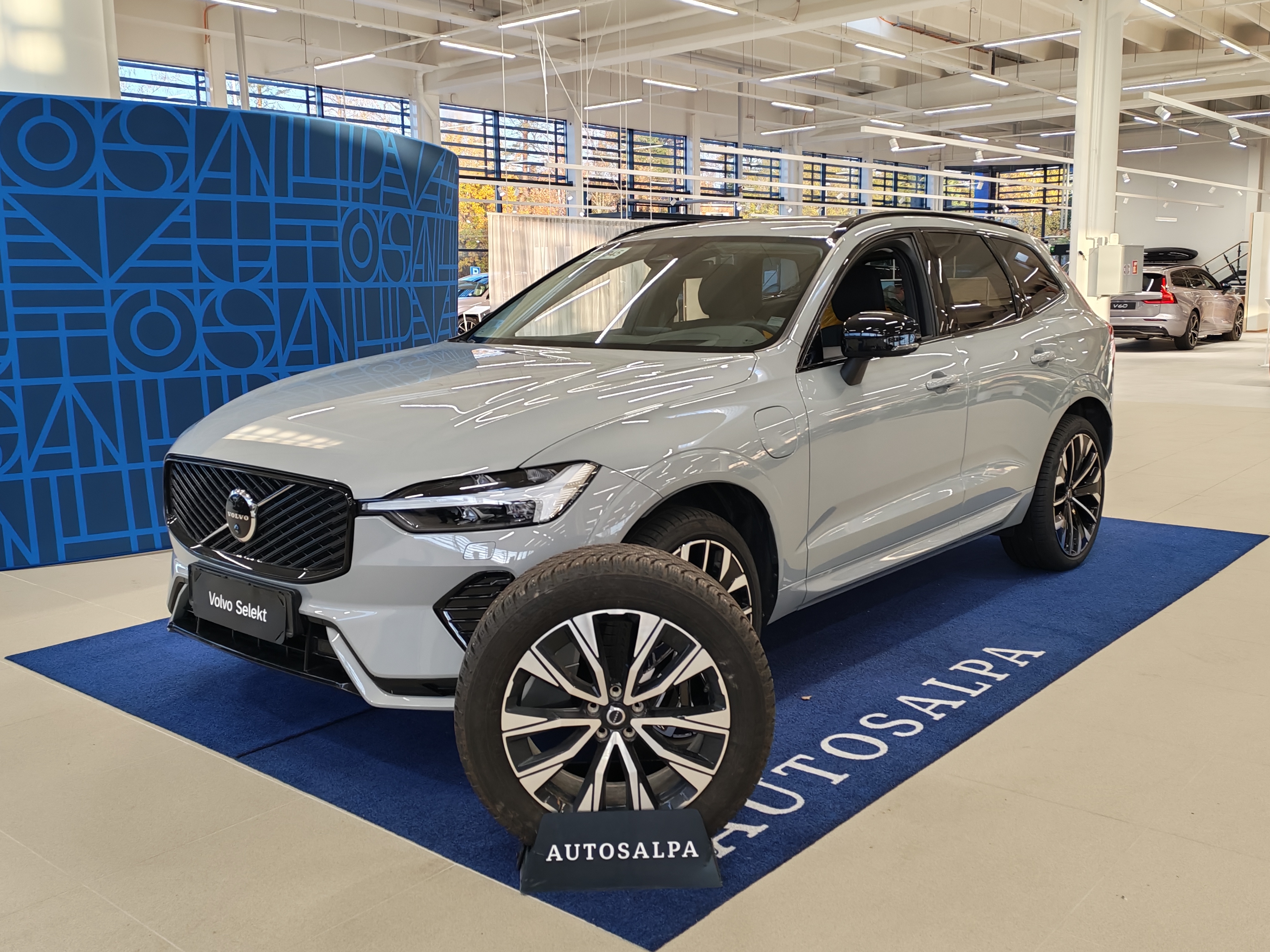 VOLVO XC60 2026