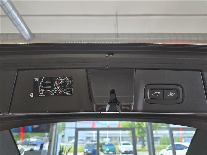 VOLVO V90 2024