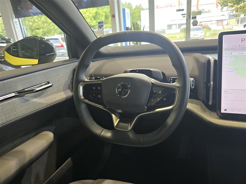 VOLVO EX30 2024