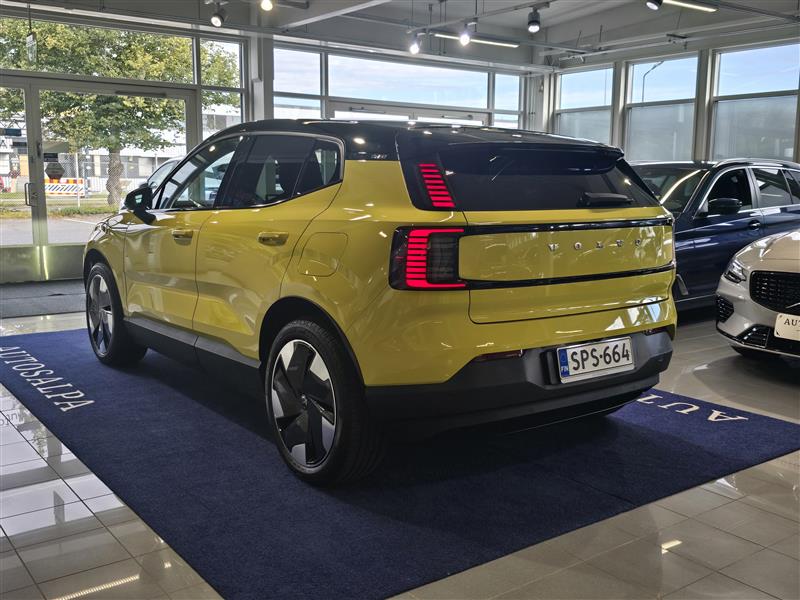 VOLVO EX30 2024