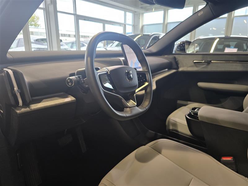 VOLVO EX30 2024