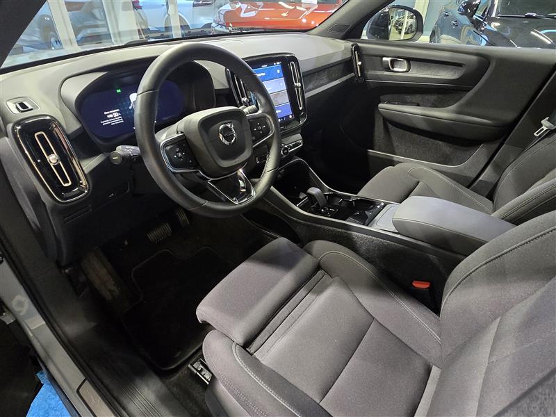 VOLVO C40 2024