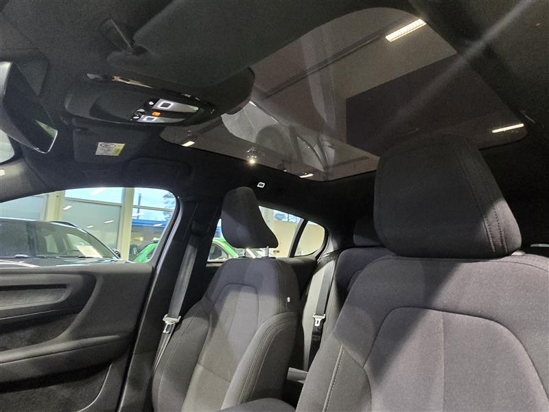 VOLVO C40 2024