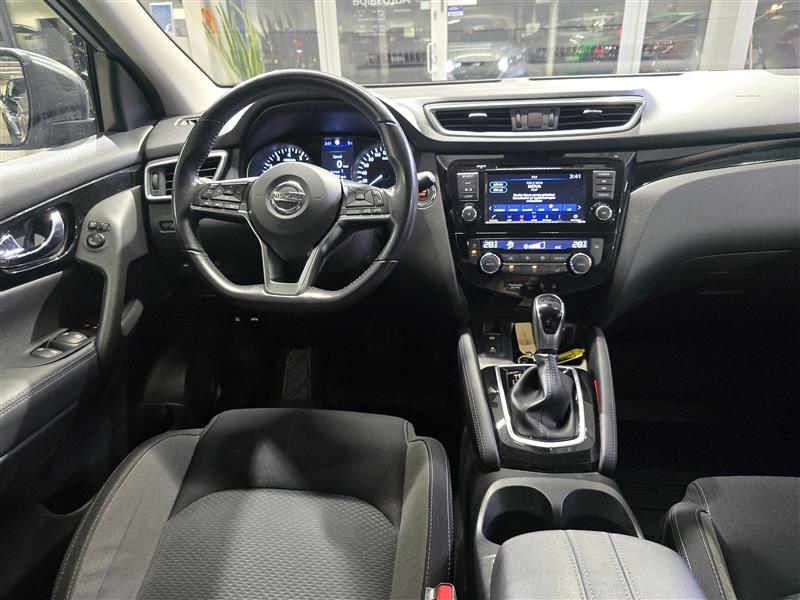 NISSAN Qashqai 2020