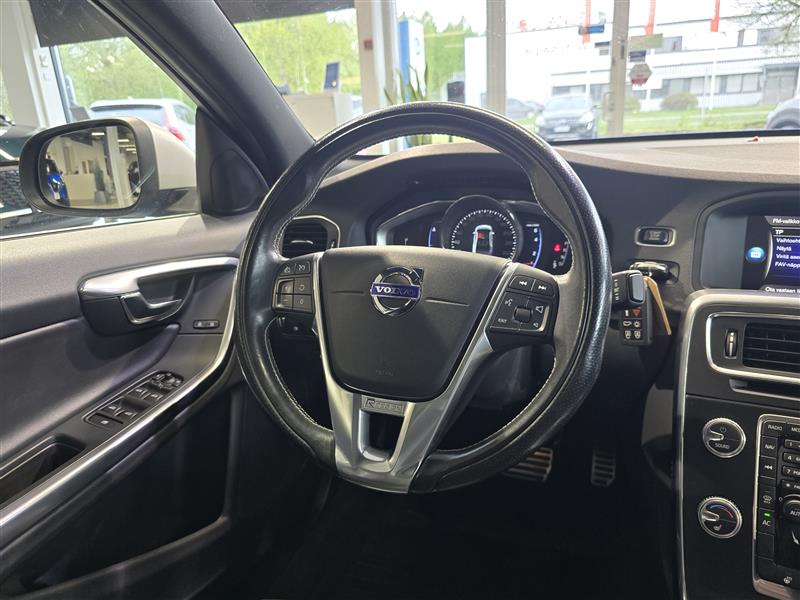 VOLVO S60 2017