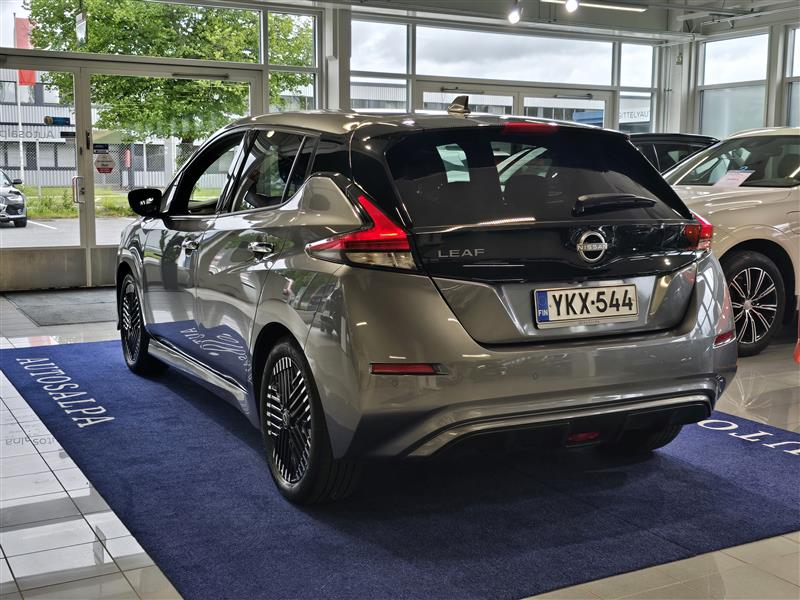 NISSAN Leaf 2022
