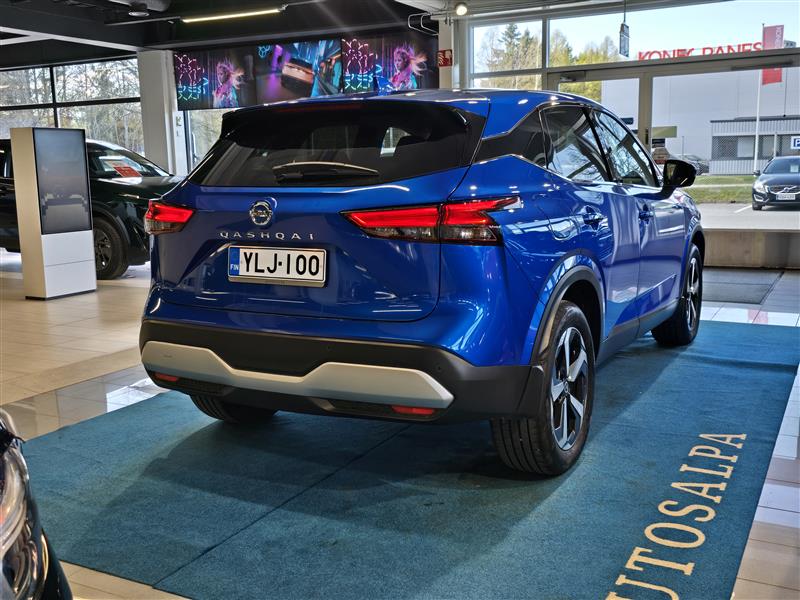 NISSAN Qashqai 2022