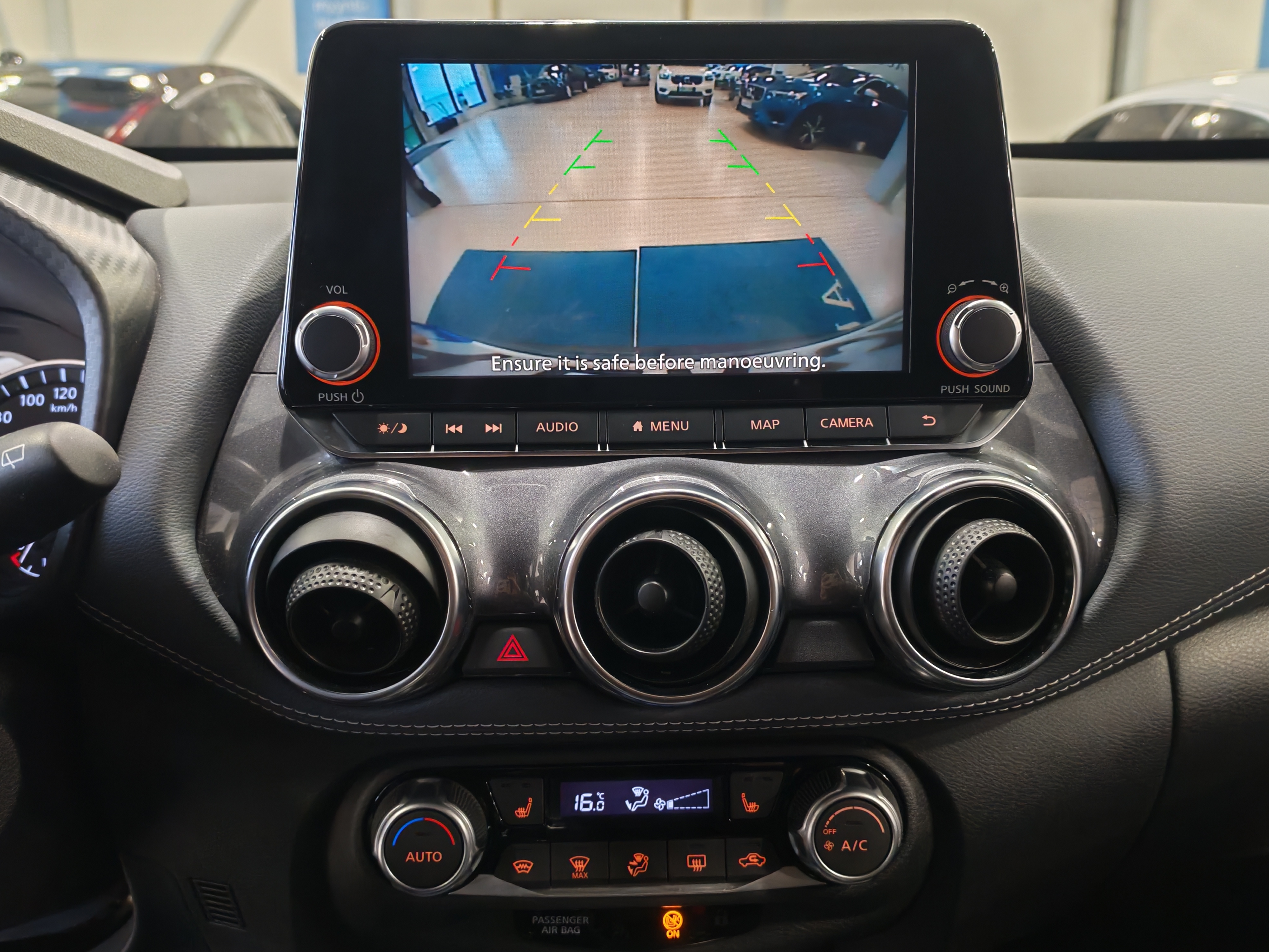 NISSAN Juke 2022