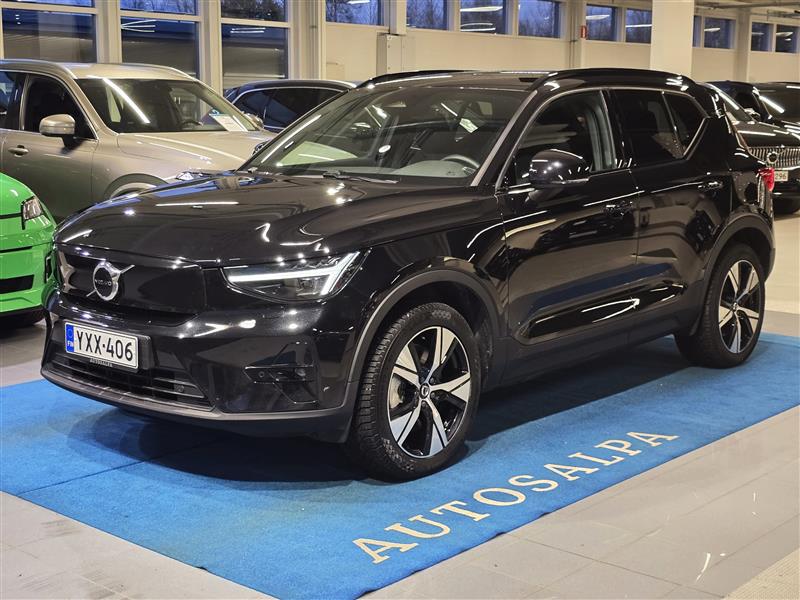 VOLVO XC40 2024