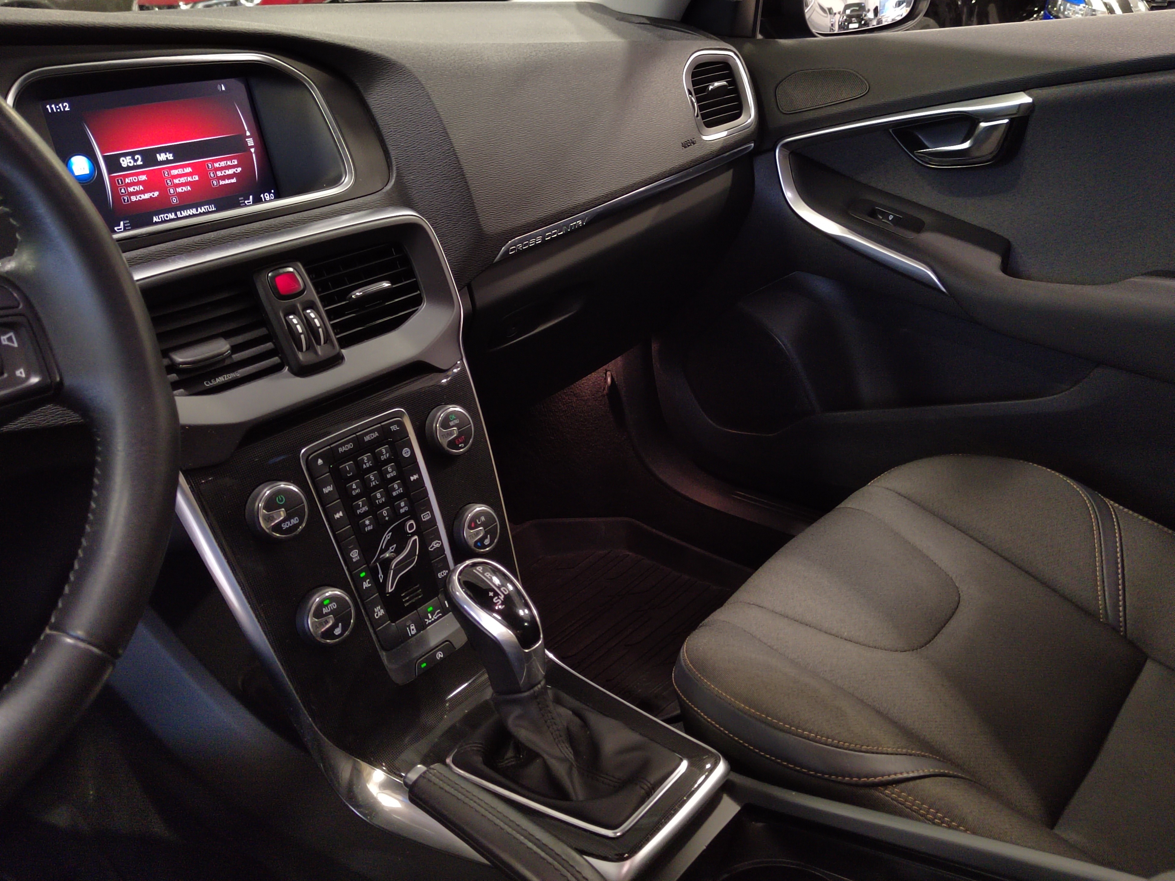 VOLVO V40 Cross Country 2018