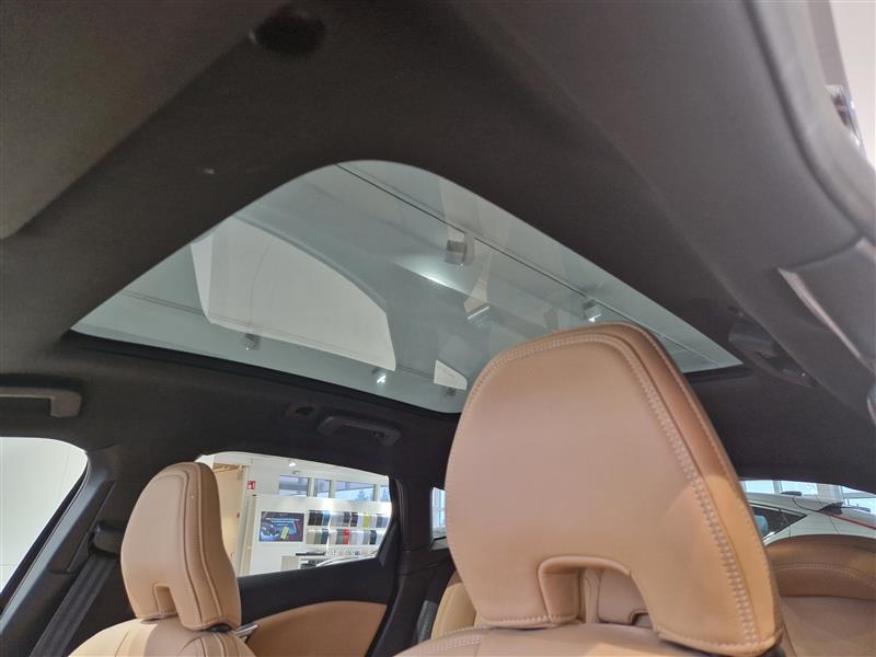 VOLVO V40 Cross Country 2017