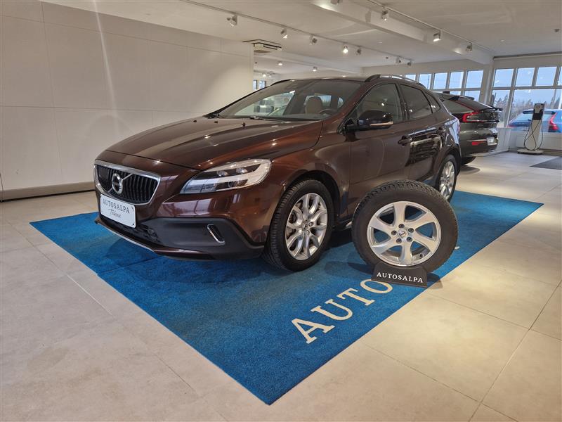 VOLVO V40 Cross Country 2017