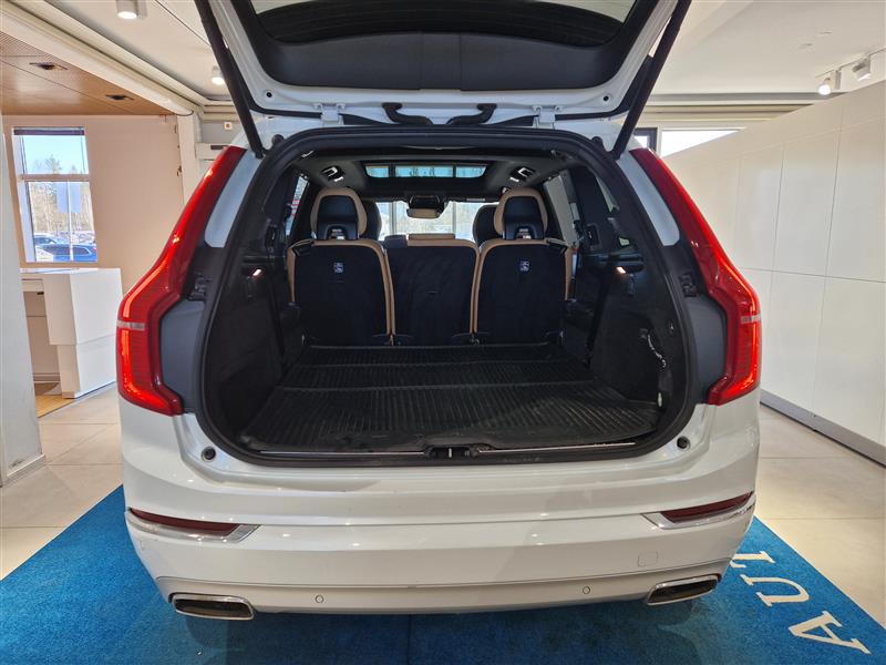 VOLVO XC90 2019