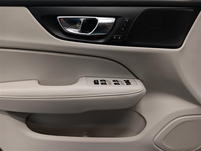 VOLVO V60 2019