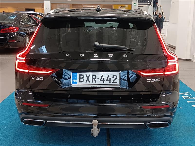 VOLVO V60 2019
