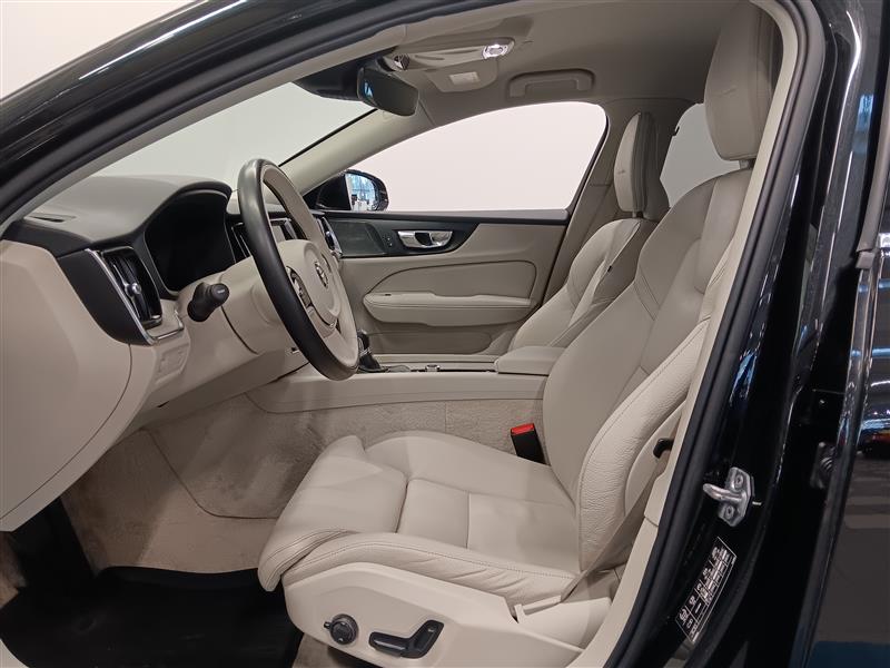 VOLVO V60 2019