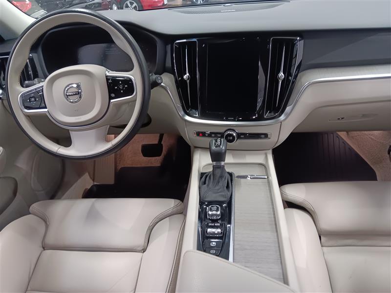 VOLVO V60 2019