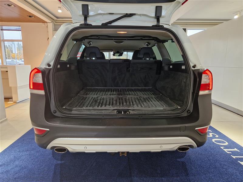 VOLVO XC70 2015