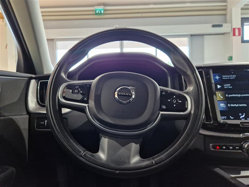 VOLVO XC60 2019