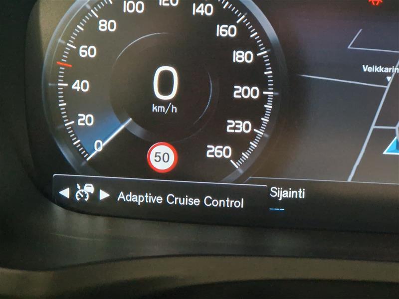 VOLVO V60 2020
