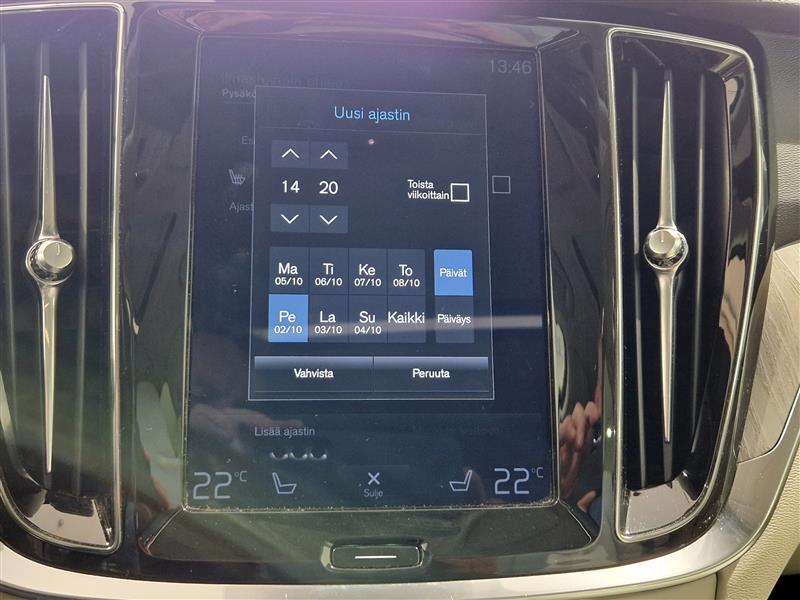 VOLVO V60 2020