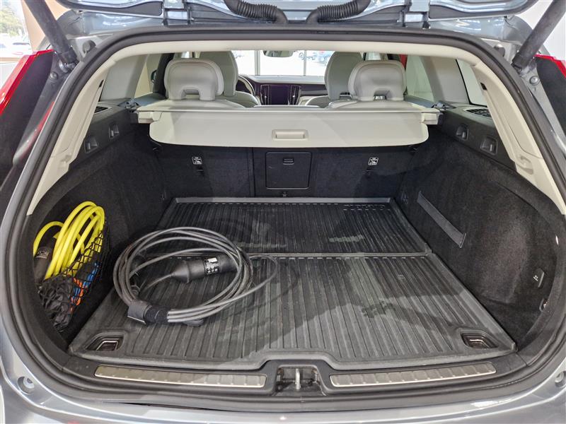 VOLVO V60 2020