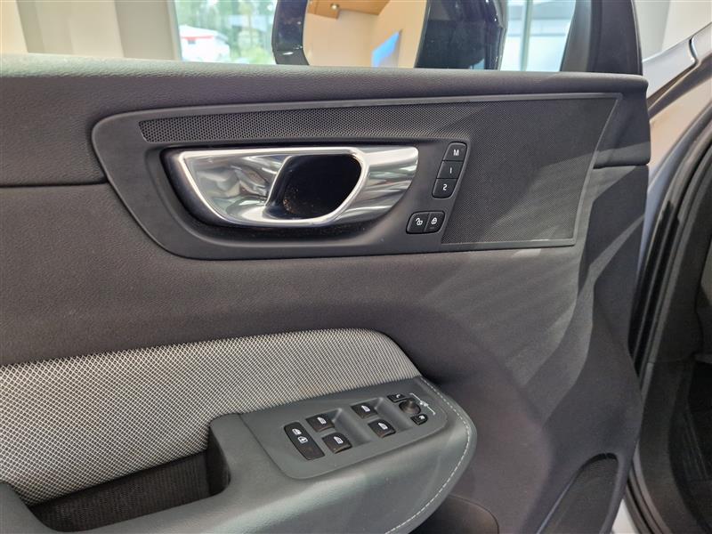 VOLVO XC60 2020
