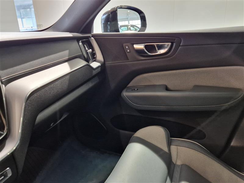 VOLVO XC60 2020