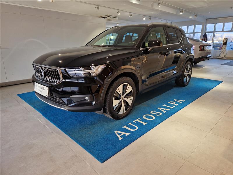 VOLVO XC40 2021