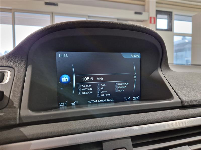 VOLVO V70 2015