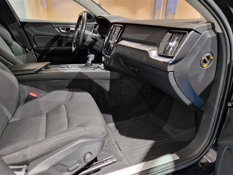 VOLVO V60 2019