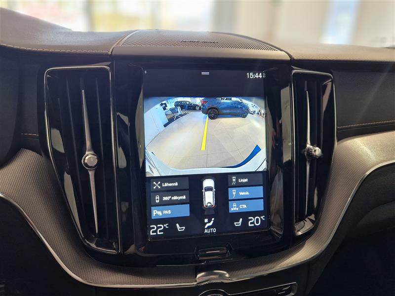 VOLVO XC60 2020