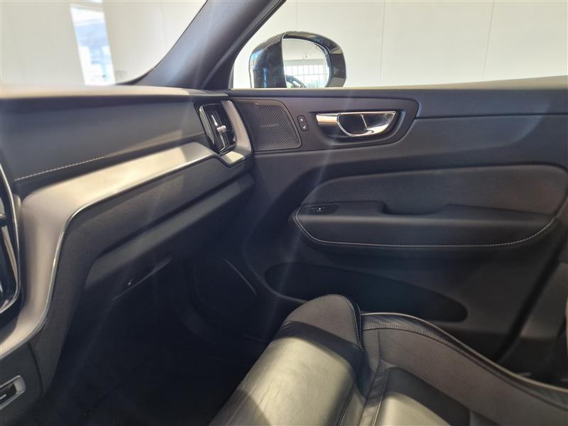 VOLVO XC60 2020