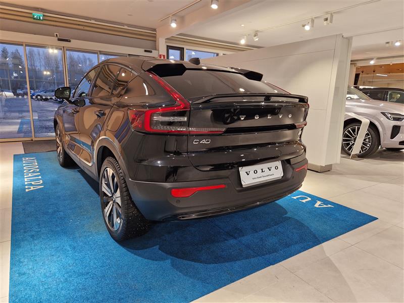 VOLVO C40 2024