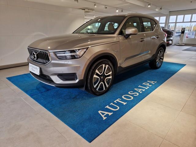 VOLVO XC40 2022