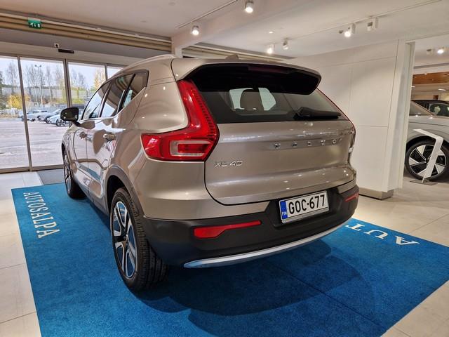 VOLVO XC40 2022