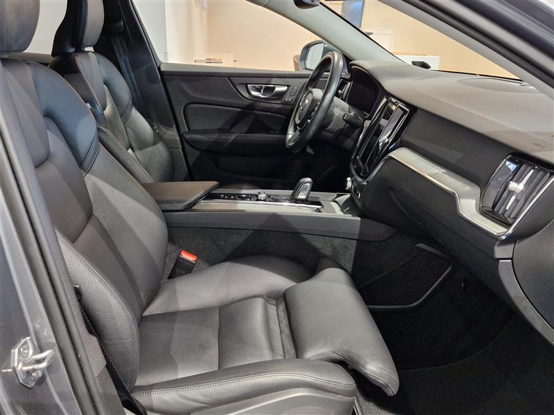 VOLVO V60 Cross Country 2021
