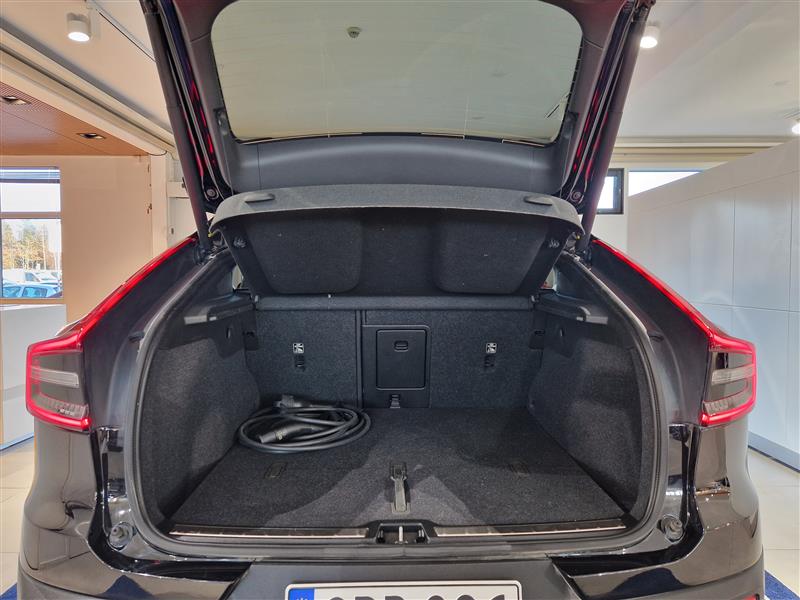 VOLVO C40 2023